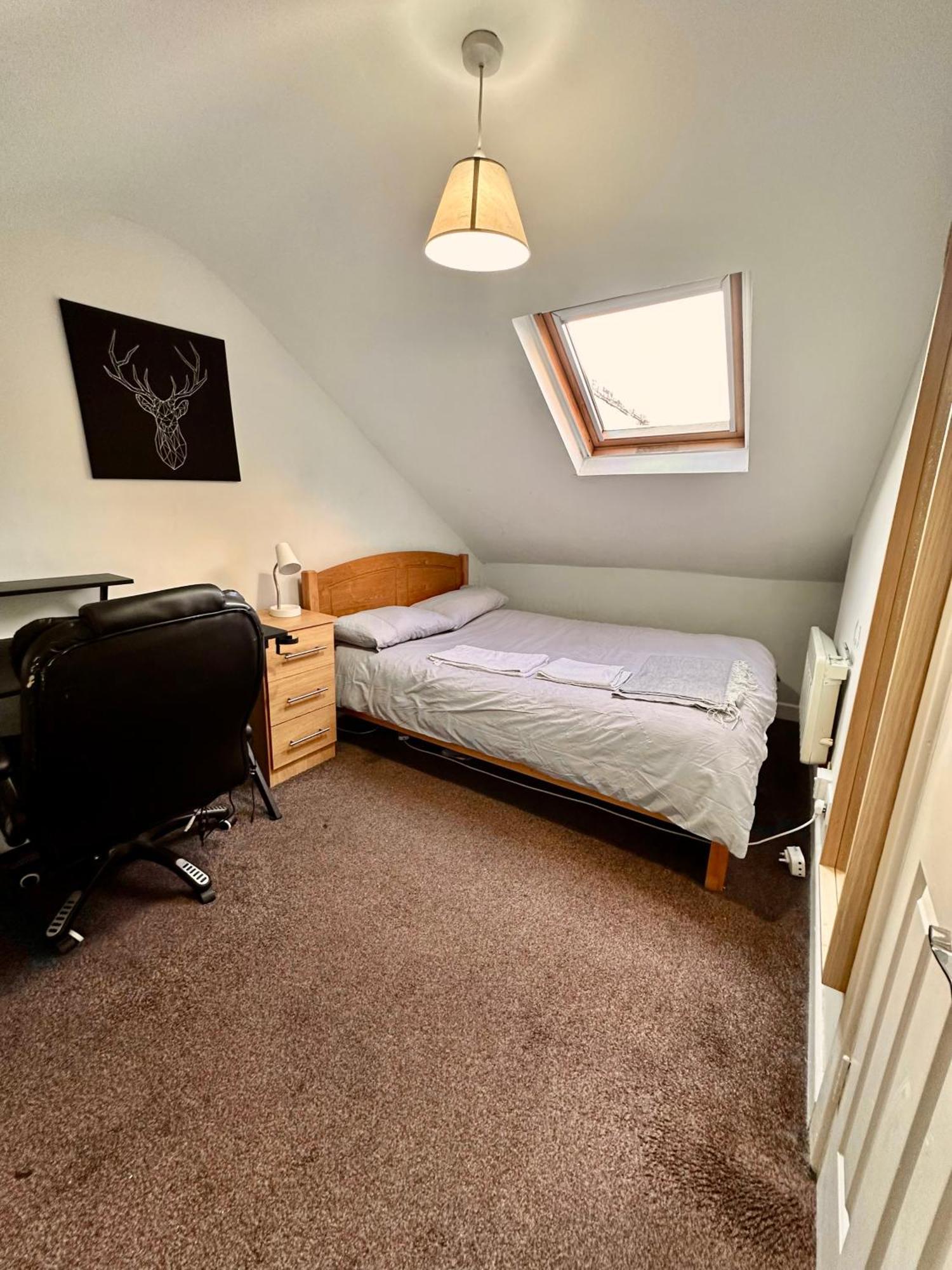 Spacious Room In Dublin Exterior foto