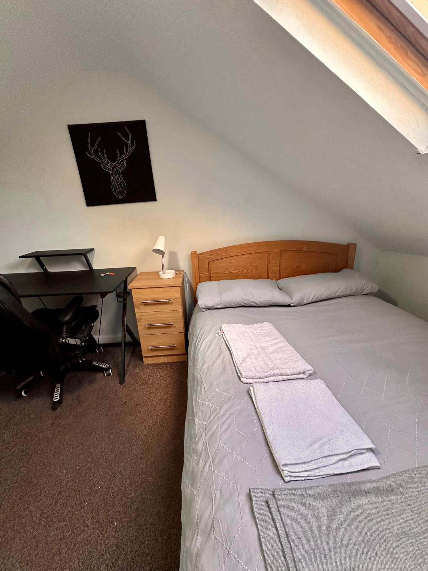 Spacious Room In Dublin Exterior foto